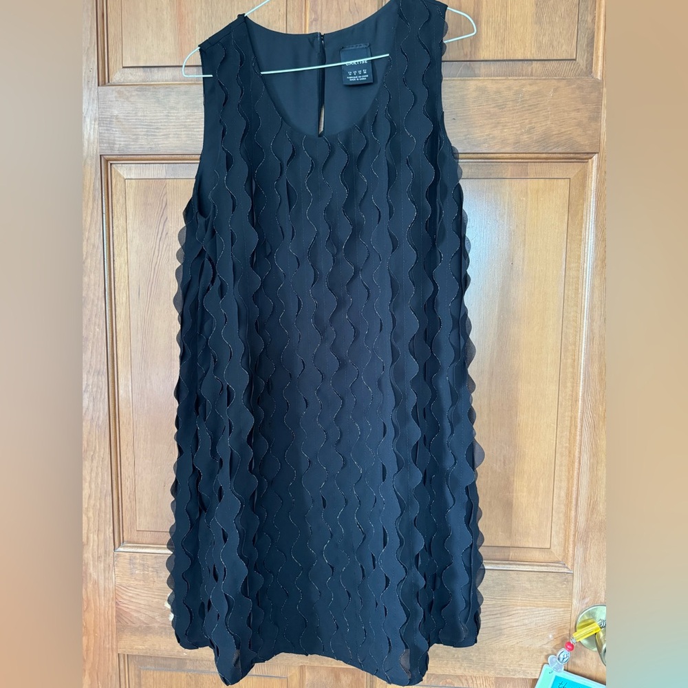 Black Sleeveless Shift Dress
